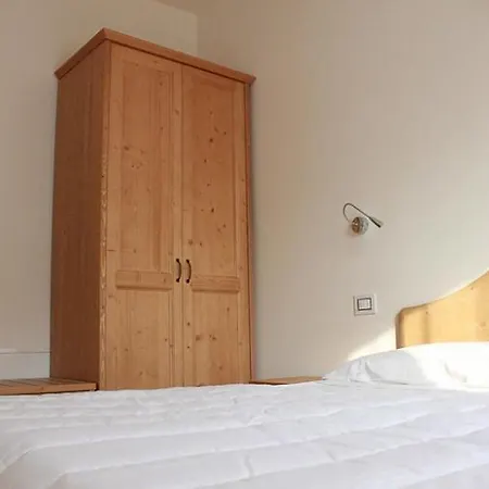 Idro Superior Apartment Crone